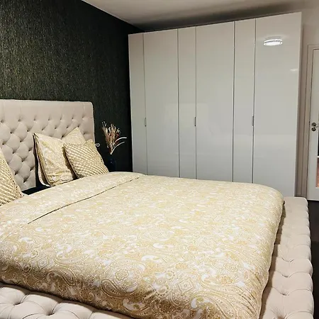 Amsterdam Zuid Luxury